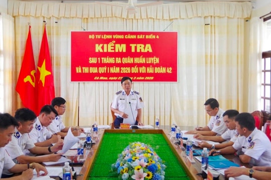 Kiểm tra toàn diện các mặt công tác tại Hải đoàn 42