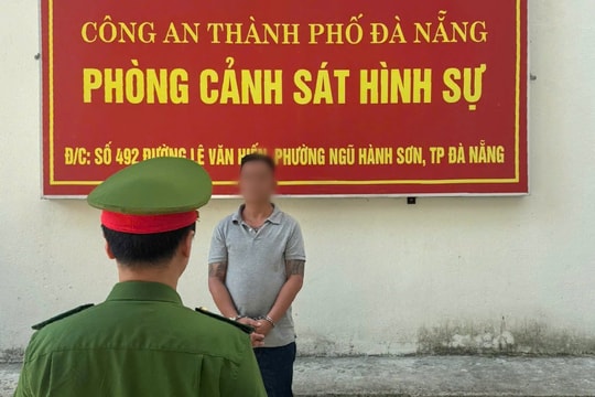 Bắt tạm giam đối tượng tổ chức giải đấu poker trái phép
