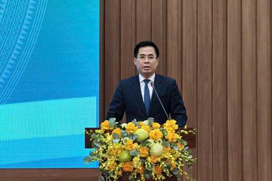 Ông Nguyễn Hoàng Giang tái đắc cử Chủ tịch UBND tỉnh Quảng Ngãi