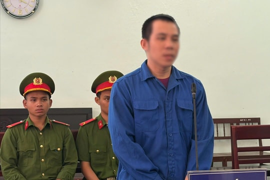 Trộm không thành, đối tượng dùng dao uy hiếp cướp dây chuyền của cụ bà