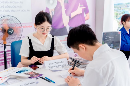 Ngày hội tuyển dụng và thực tập cho sinh viên ngành du lịch
