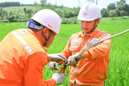 Nghệ An: Bảo đảm nguồn điện mùa nắng nóng