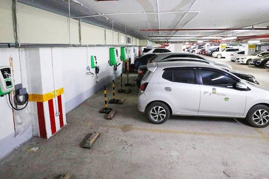 Thúc đẩy phát triển trạm sạc xe điện tại đô thị, chung cư