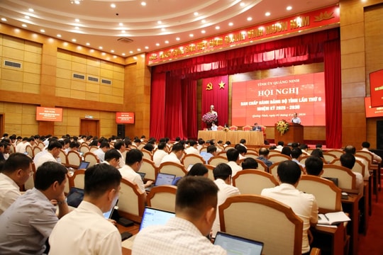 Quảng Ninh: Từ tăng trưởng “dựa tài nguyên” sang “dựa tri thức”