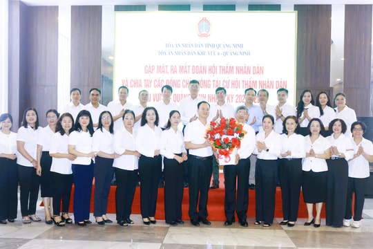 Ra mắt Đoàn Hội thẩm nhân dân nhiệm kỳ mới tại TAND khu vực 6 – Quảng Ninh