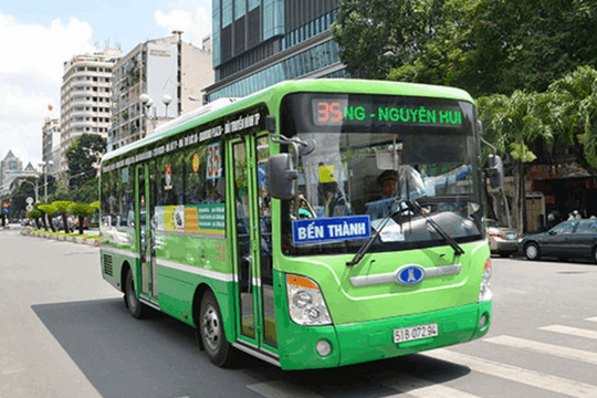TP.HCM tính chuyện miễn xe buýt cho người dân