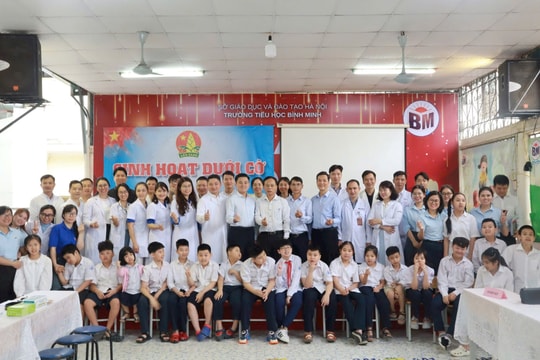 Khám sức khỏe toàn diện cho học sinh khuyết tật Trường Tiểu học Bình Minh - Hà Nội