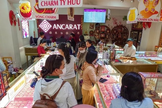 Giá vàng hôm nay (2/4): Đảo chiều giảm nhẹ