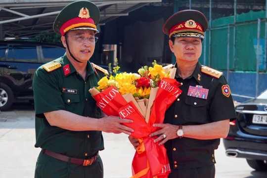 Đoàn công tác Bộ Quốc phòng QĐND Lào thăm Bộ CHQS TP. Đà Nẵng
