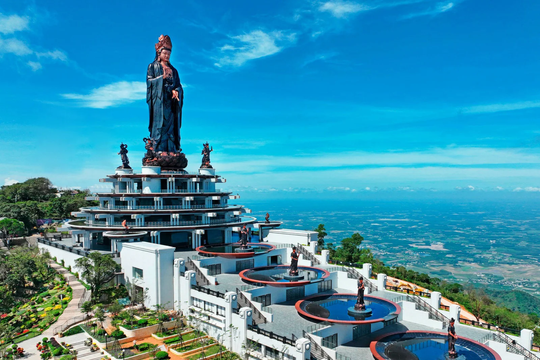 Tây Ninh phấn đấu đón khoảng 16,5 triệu lượt khách vào năm 2030