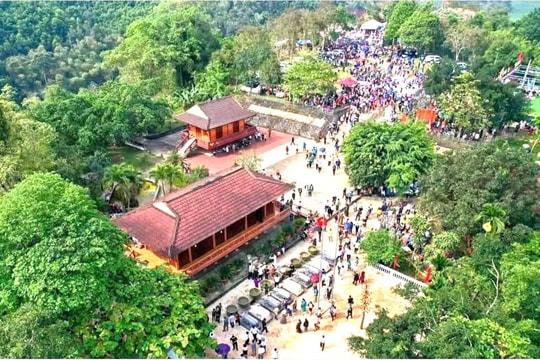 Đền Chín Gian - nơi trời đất giao hòa