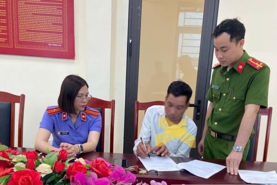Bị khởi tố vì bất cẩn khi hàn điện gây cháy kho nguyên liệu