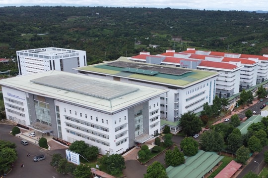 Sớm tháo gỡ khó khăn vướng mắc ở Bệnh viện lớn nhất Tây Nguyên