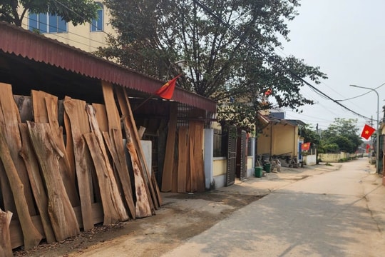 Yêu cầu báo cáo Chủ tịch UBND tỉnh Thanh Hóa vụ chậm cấp sổ đỏ cho người dân