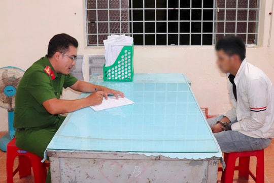 Đối tượng truy nã sa lưới tại quán cà phê