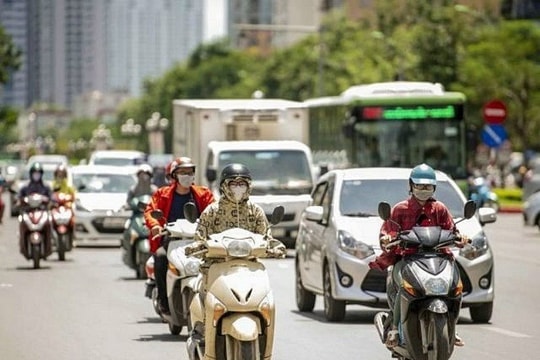 Nắng nóng còn kéo dài, cảnh báo miền Trung có nơi trên 41 độ C