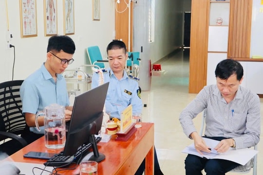 Quyết liệt đấu tranh với hàng giả, nhất là thuốc, thực phẩm chức năng