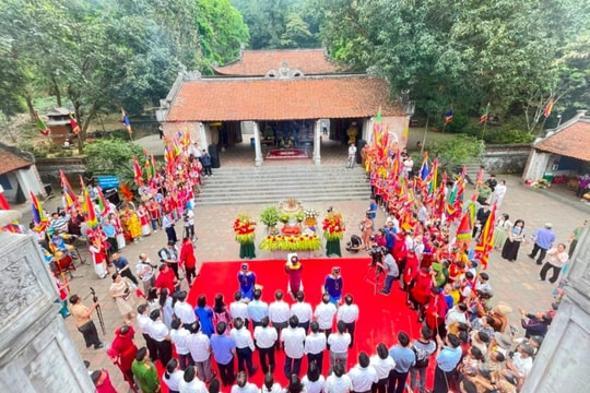 Linh thiêng Lễ hội đền Bà Triệu
