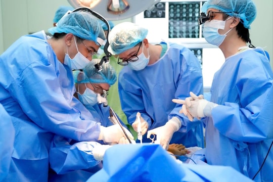 Cứu bệnh nhi 14 tuổi mắc u ác tính xương hàm dưới