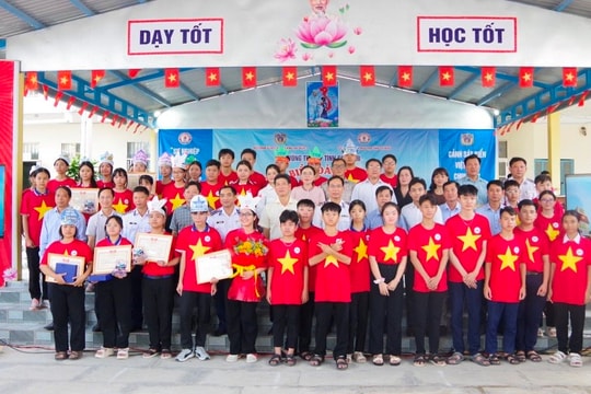 Hải đoàn 42 tổ chức vòng thi cấp tỉnh Cuộc thi "Em yêu biển, đảo quê hương”