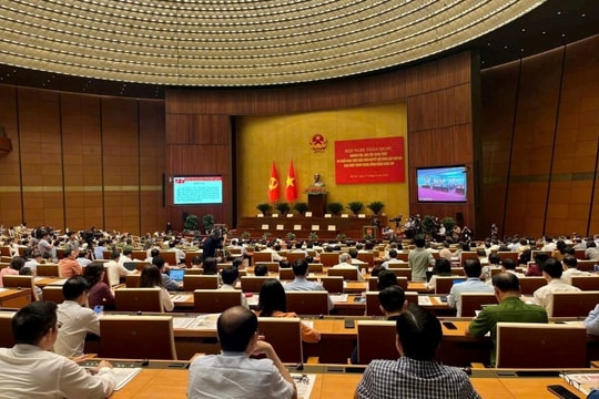 Quán triệt và triển khai thực hiện Nghị quyết Trung ương 2 khoá XIV