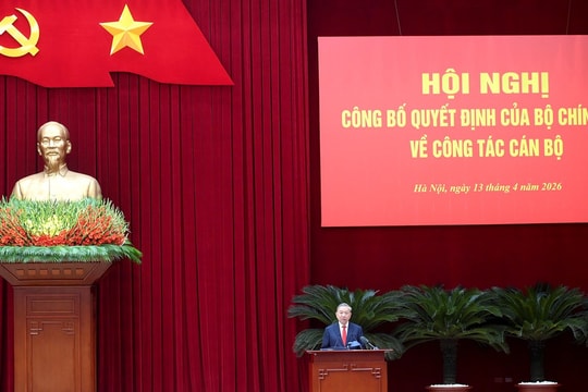 Công bố quyết định của Bộ Chính trị về công tác cán bộ đối với 4 Đảng ủy trực thuộc Trung ương