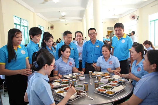 Khánh Hòa triển khai "Bữa cơm công đoàn"