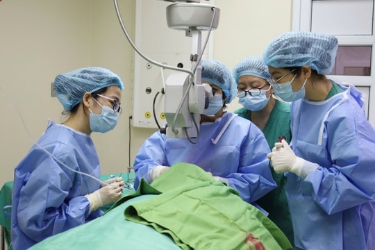 Quảng Ninh lần đầu ghép giác mạc