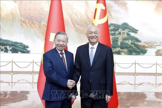 Tổng Bí thư, Chủ tịch nước Tô Lâm thăm Bảo tàng Lịch sử Đảng Cộng sản Trung Quốc