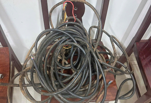 Mật phục ban đêm, bắt nhóm trộm dây điện