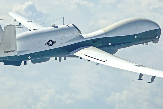 Mỹ xác nhận UAV trinh sát 240 triệu USD rơi ở Vịnh Ba Tư, nghi bị Iran bắn hạ