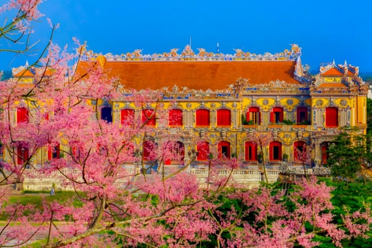 Huế số hóa bán vé di tích: Giảm chờ đợi, nâng trải nghiệm du khách