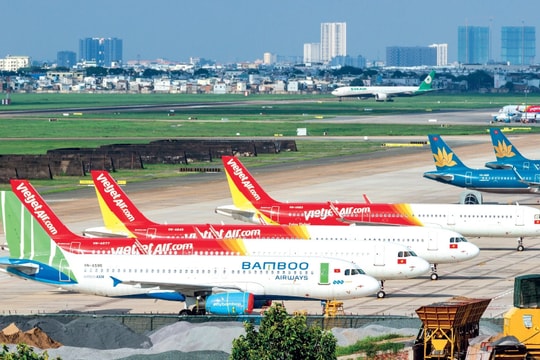 Giá vé máy bay dịp lễ 30/4 - 1/5 nhiều chặng vượt 4 triệu đồng