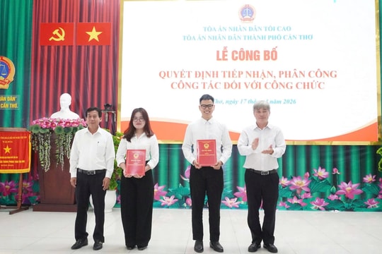 TAND TP Cần Thơ trao quyết định tiếp nhận và phân công công tác Thư ký viên