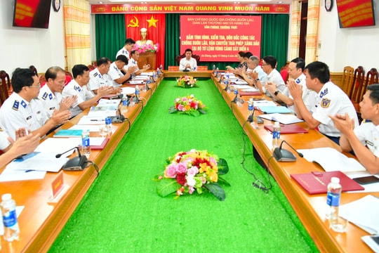 Kiểm tra công tác chống buôn lậu, gian lận thương mại tại Vùng Cảnh sát biển 4