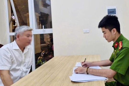 Chèn ép xe ô tô khác rồi hành hung tài xế sau va chạm giao thông