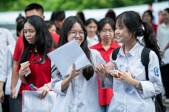 Thí sinh thử nghiệm đăng ký thi tốt nghiệp THPT 2026