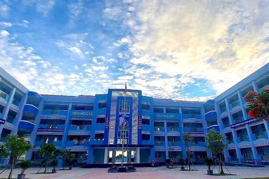 Tạm đình chỉ giáo viên sử dụng kim tiêm phạt học sinh