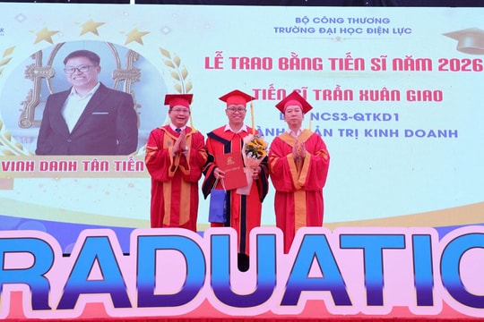 Vinh danh tân khoa tại Lễ tốt nghiệp đợt 1 năm 2026 của Trường Đại học Điện lực