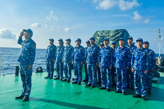 Kỷ luật thép giữa đại dương