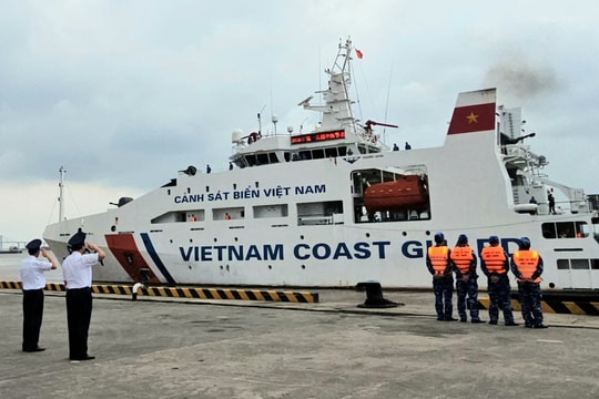 Cảnh sát biển Việt Nam lên đường tuần tra liên hợp với Cảnh sát biển Trung Quốc