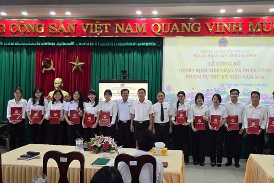 Tòa án nhân dân tỉnh Tây Ninh tiếp nhận công chức mới