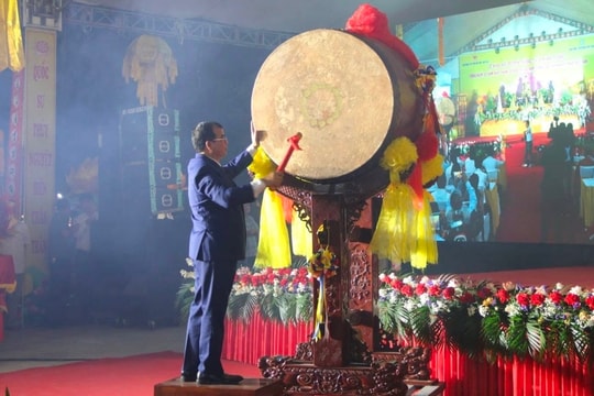Khai hội truyền thống Di sản thế giới chùa Nhẫm Dương