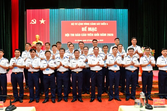 Sôi nổi Hội thi báo cáo viên giỏi tại BTL Vùng Cảnh sát biển 4