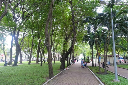 TP.HCM đề xuất xây thêm bãi đỗ xe công cộng