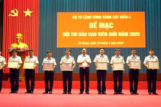 Sôi nổi Hội thi báo cáo viên giỏi tại Bộ Tư lệnh Vùng Cảnh sát biển 4