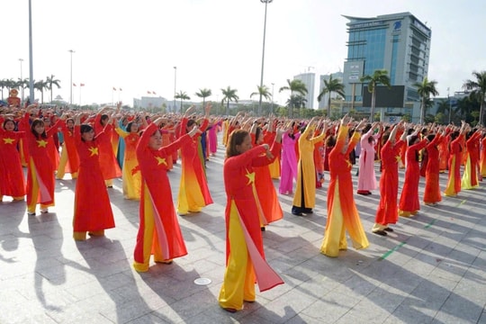 Ưu đãi miễn phí tham quan Mỹ Sơn dành cho phụ nữ mặc áo dài