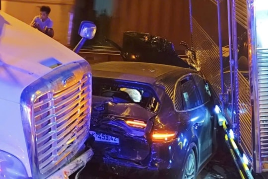 CSGT TP.HCM thông tin vụ tai nạn liên hoàn trên cầu Phú Mỹ