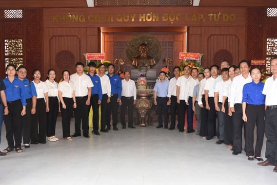 Về nguồn “Tri ân thành đồng Tổ quốc”: Lắng đọng ký ức tại Trung ương Cục miền Nam, tri ân tại Đồi 82