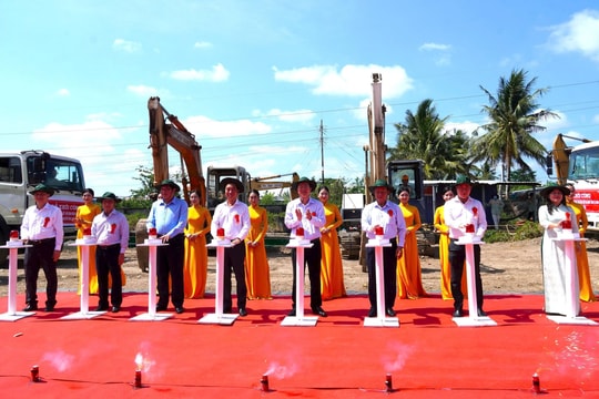 Khởi công công trình cầu kết nối Bệnh viện Đa khoa tỉnh Cà Mau